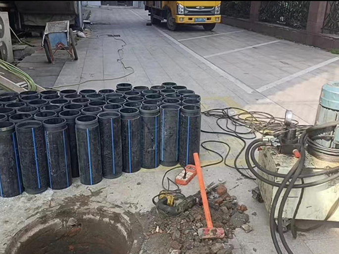 沈丘PE置换管厂家 DN315置换管 非开挖管短管置换